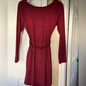 Le Lis open back cocktail dress w bow/ fabric belt Longsleeve size medium lined